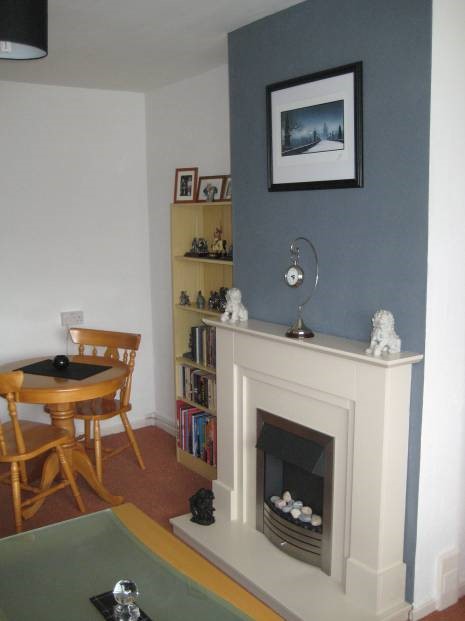redecorating paint project using cheap and low cost paint from a Community RePaint scheme.