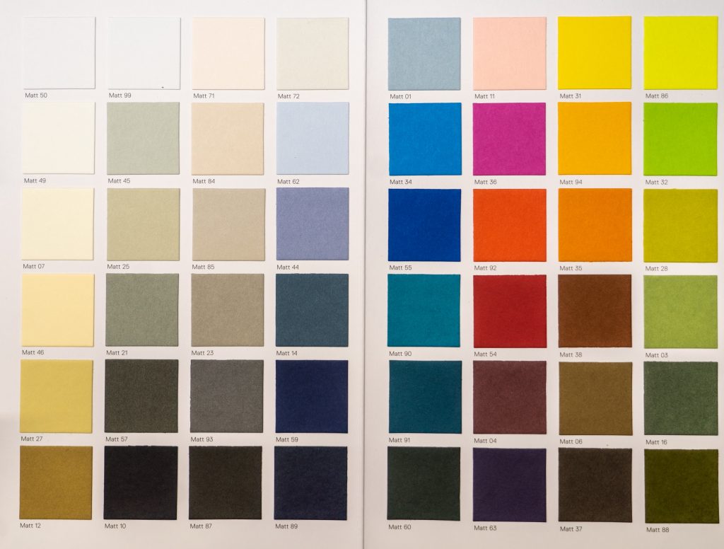 Colour swatch card